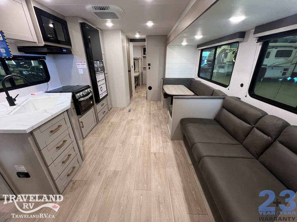 2027 Jayco Jay Flight SLX 321BDS - Image 3