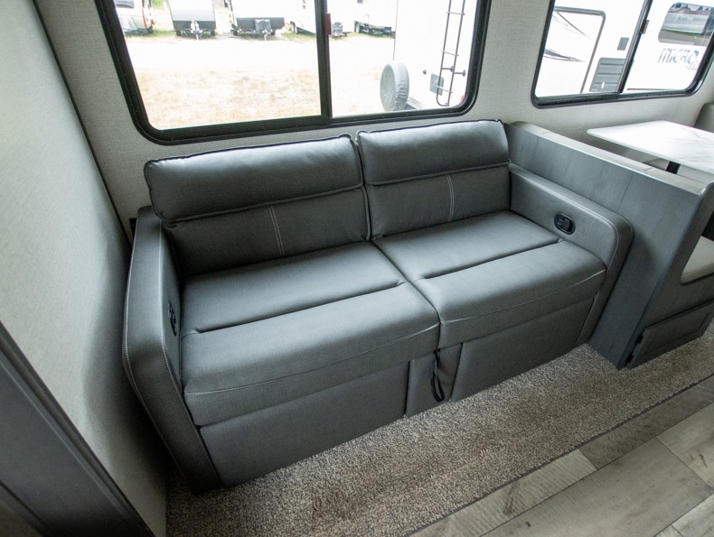 2022 Dutchmen RV Aspen Trail 2860RLS - Image 7