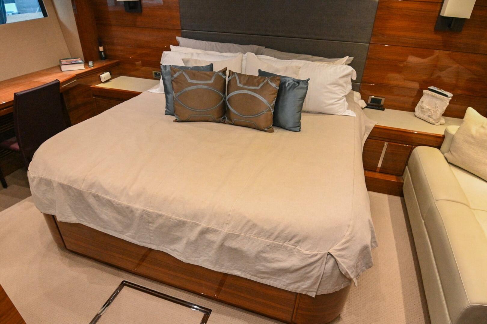 2015 Sunseeker Predator 68 - Image 10