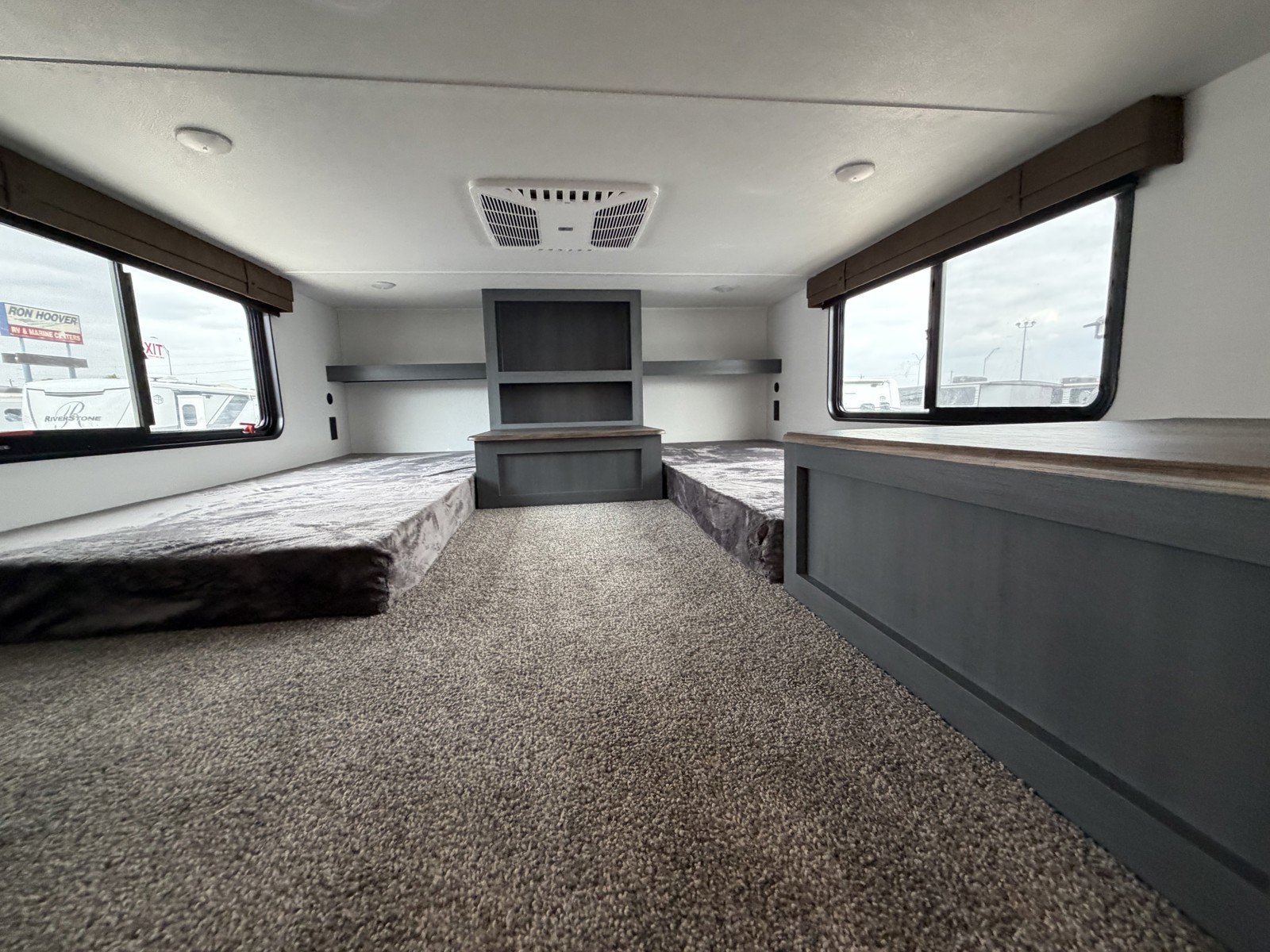 2026 PALOMINO PUMA 420LFT - Image 38