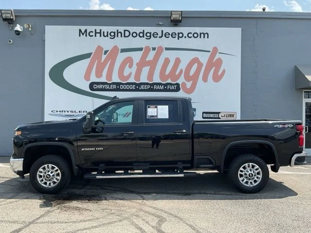 2025 Chevrolet Silverado 2500HD 4WD Crew Cab 159" LT - Image 9