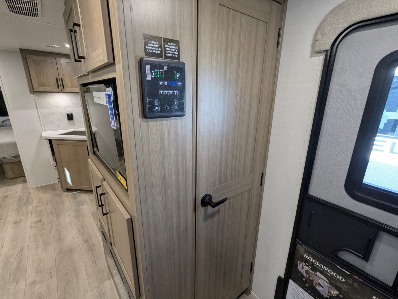 2027 Forest River Rockwood Ultra Lite 2706BH - Image 16