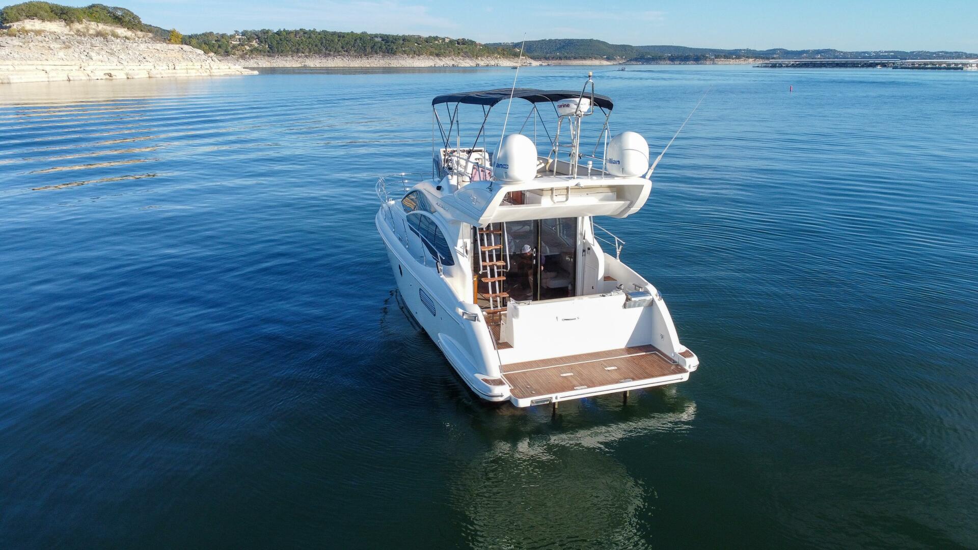 2013 Azimut 40 Flybridge - Image 7