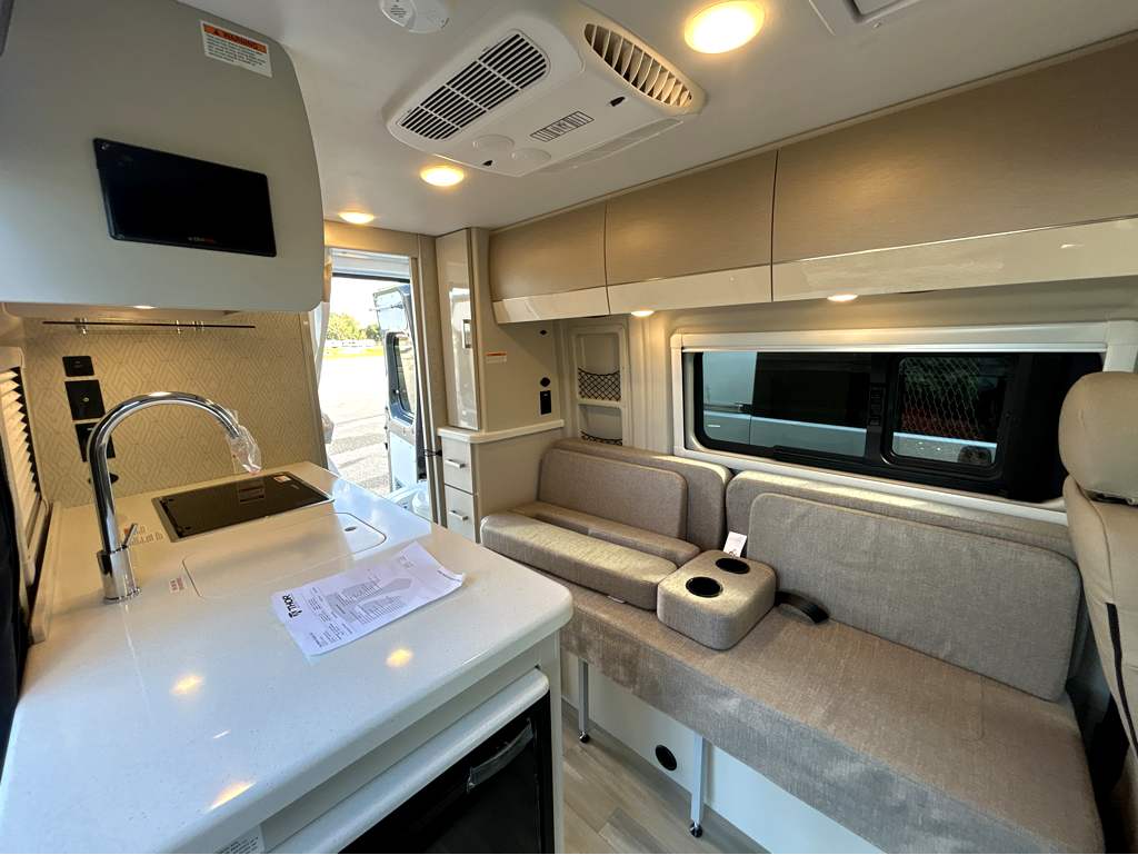 2026 THOR MOTOR COACH SCOPE 18M - Image 12