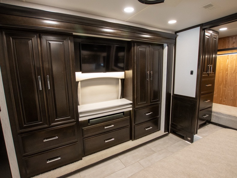 2022 Entegra Coach Anthem 44Z - Image 21