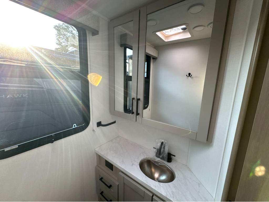 2027 ENTEGRA COACH ODYSSEY 29V - Image 22