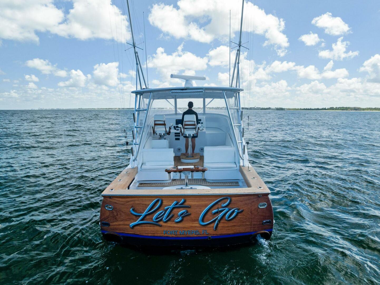 2018 Custom Carolina 35 Express - Image 56