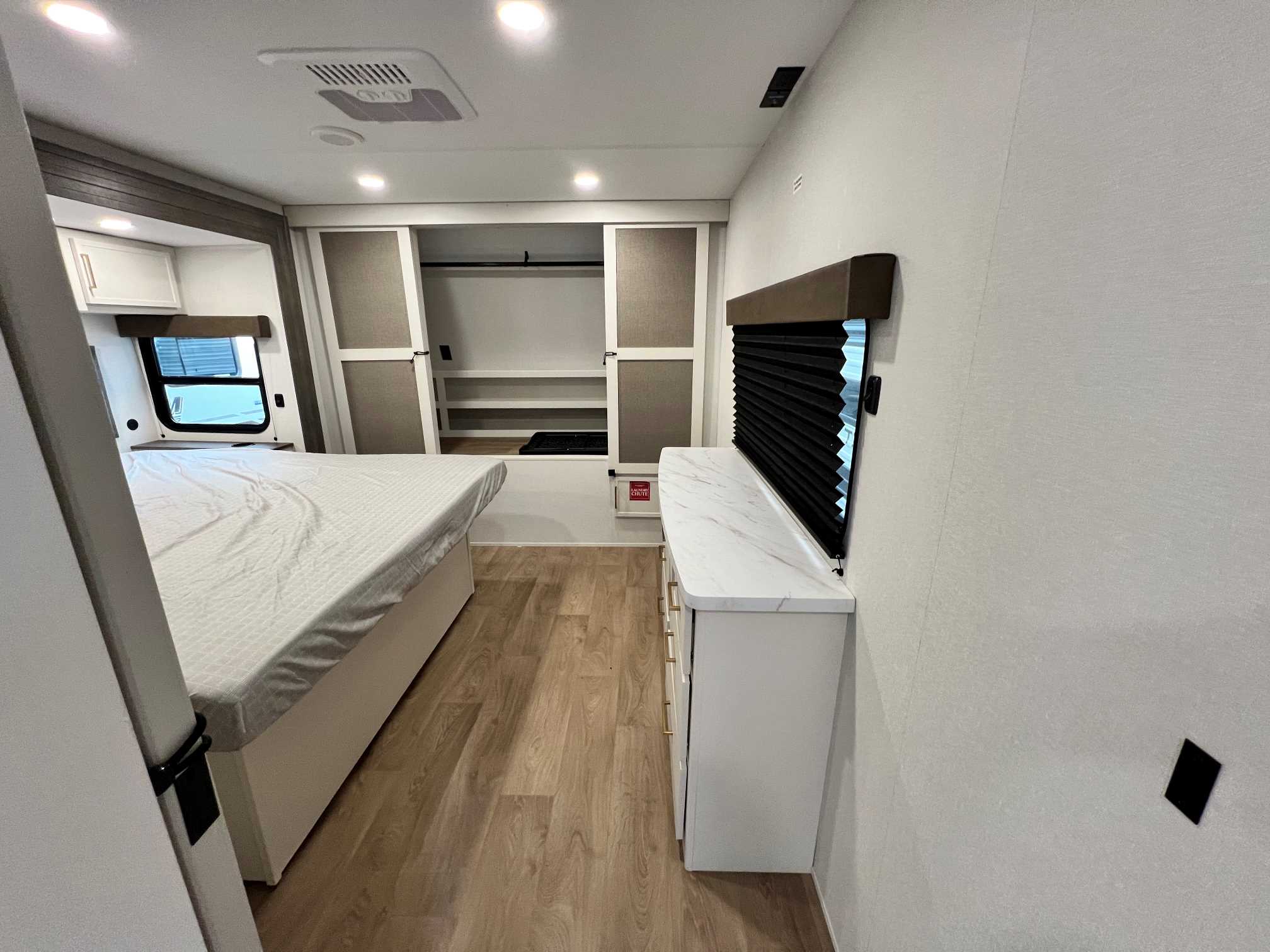 2027 Grand Design Transcend 315RKT - Image 21