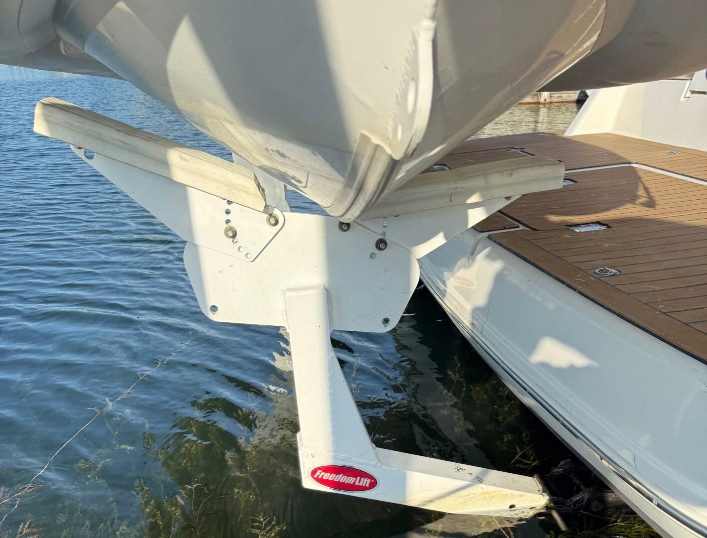 2006 Cruisers Yachts 420 Express - Image 38