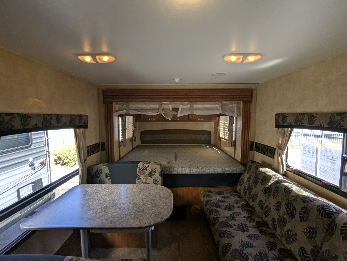 2011 JAYCO JAYFEATHER X213 - Image 24