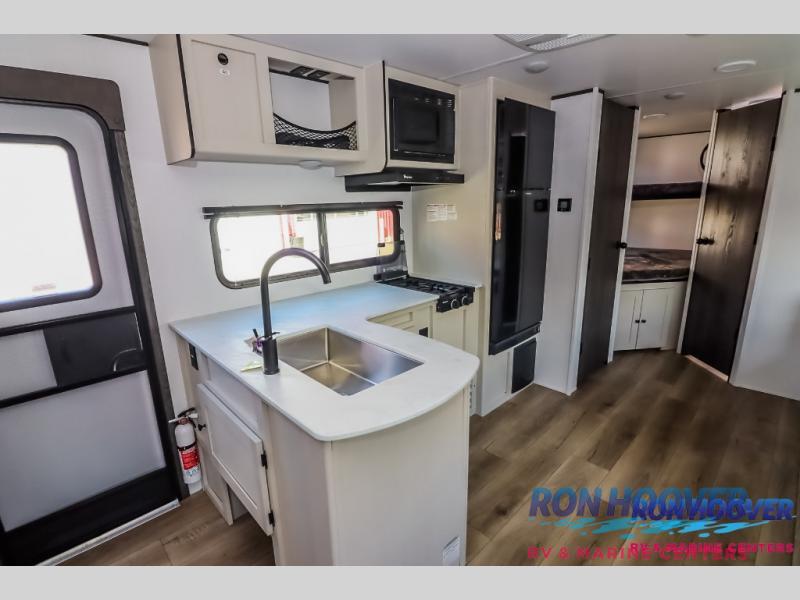 2025 COACHMEN SPIRIT 26BH - Image 10
