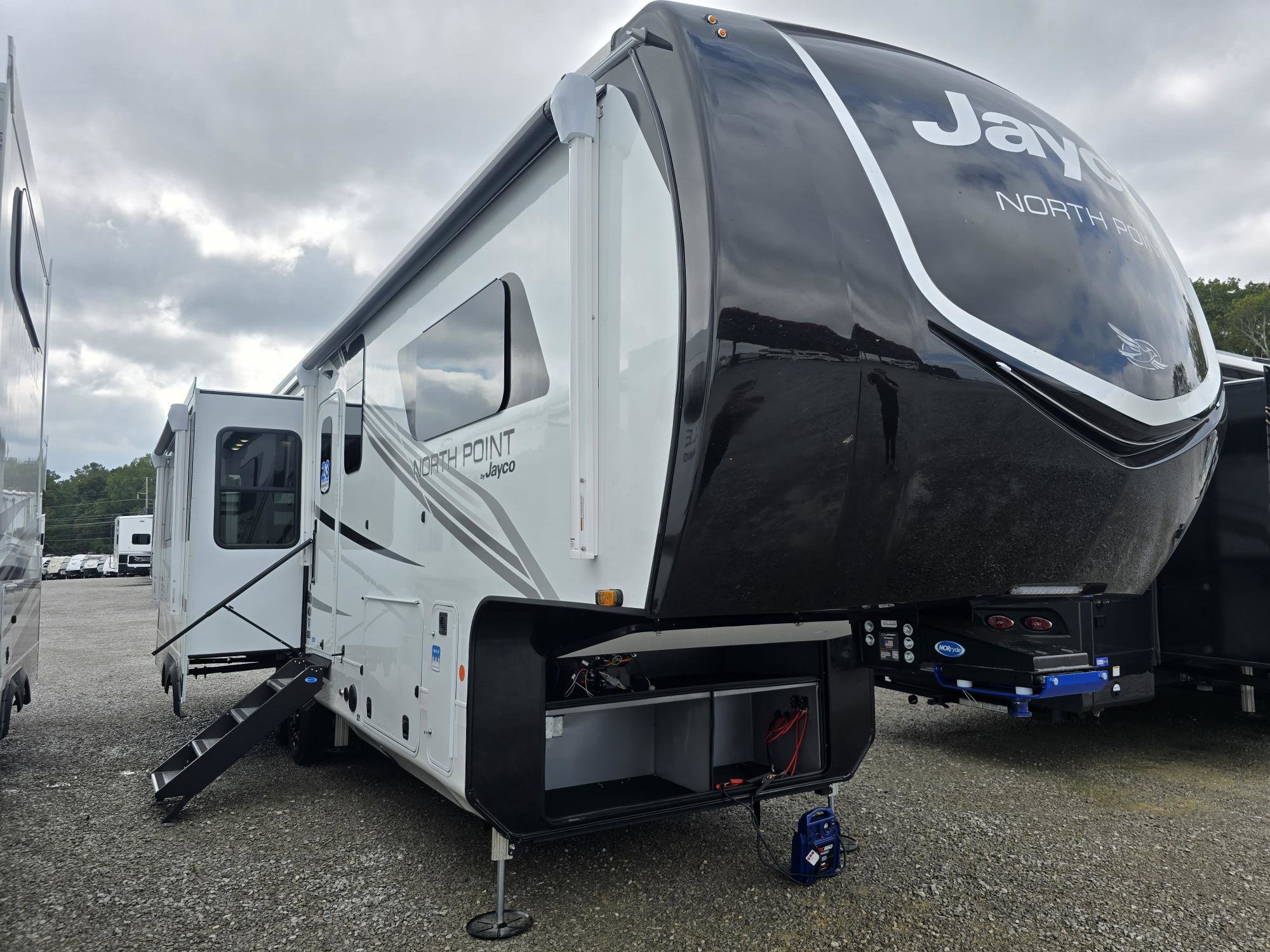 2026 JAYCO NORTH POINT 310RLTS - Image 1