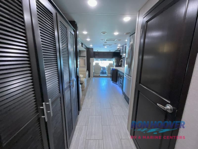 2026 PALOMINO 283BHCE - Image 235