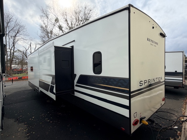 2026 Keystone Sprinter 3980FBS - Image 5