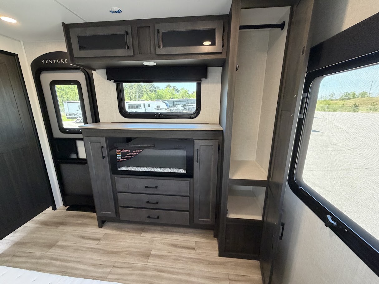 2026 VENTURE RV SPORTTREK 333VFK - Image 65