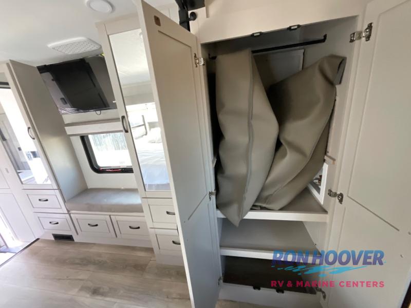 2026 JAYCO NORTHPOINT 382FLRB - Image 44