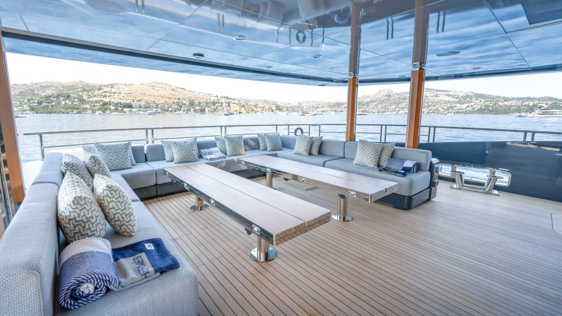 2016 Mondomarine 50 Meters - Image 22