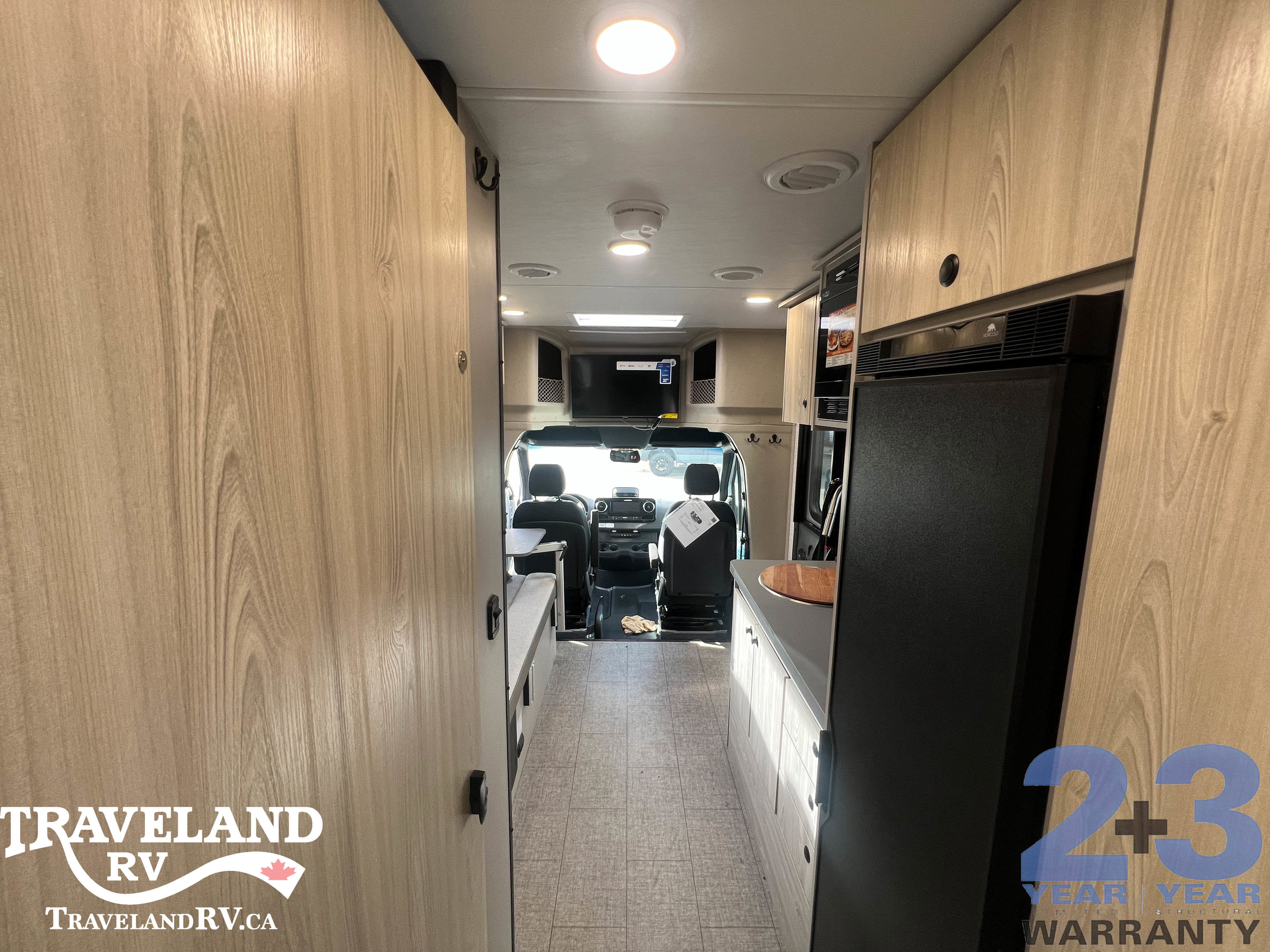 2025 Jayco Granite Ridge 23S - Image 4