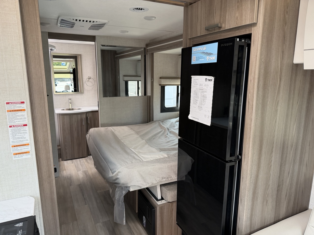 2026 Thor Motor Coach Gemini AWD 24JG - Image 9