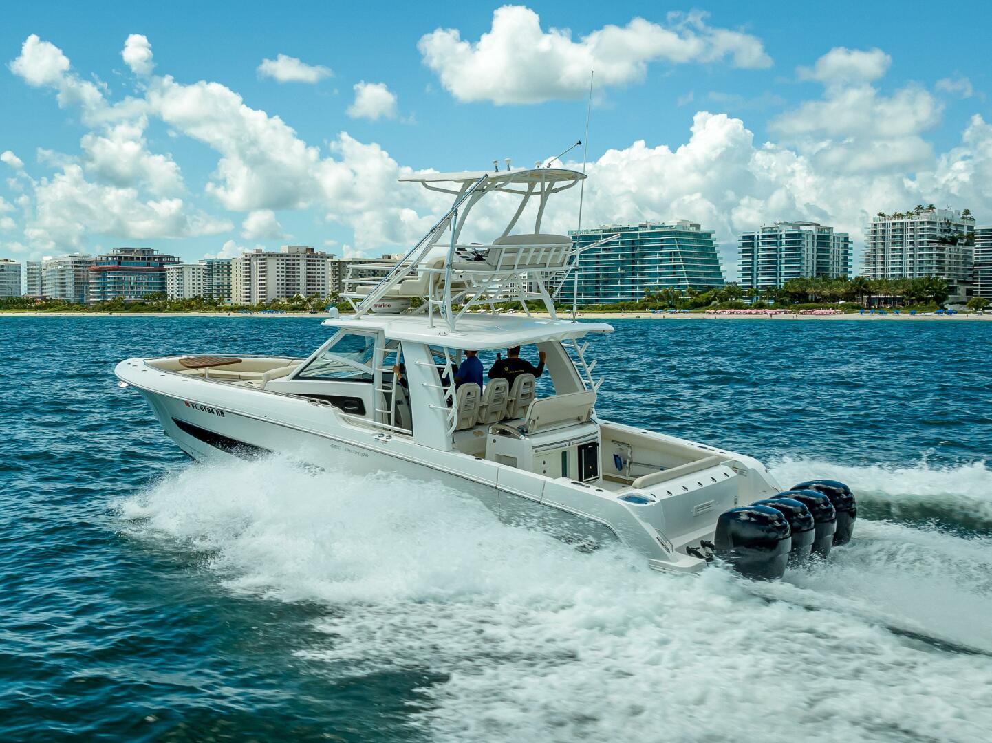 2016 Boston Whaler - Image 47