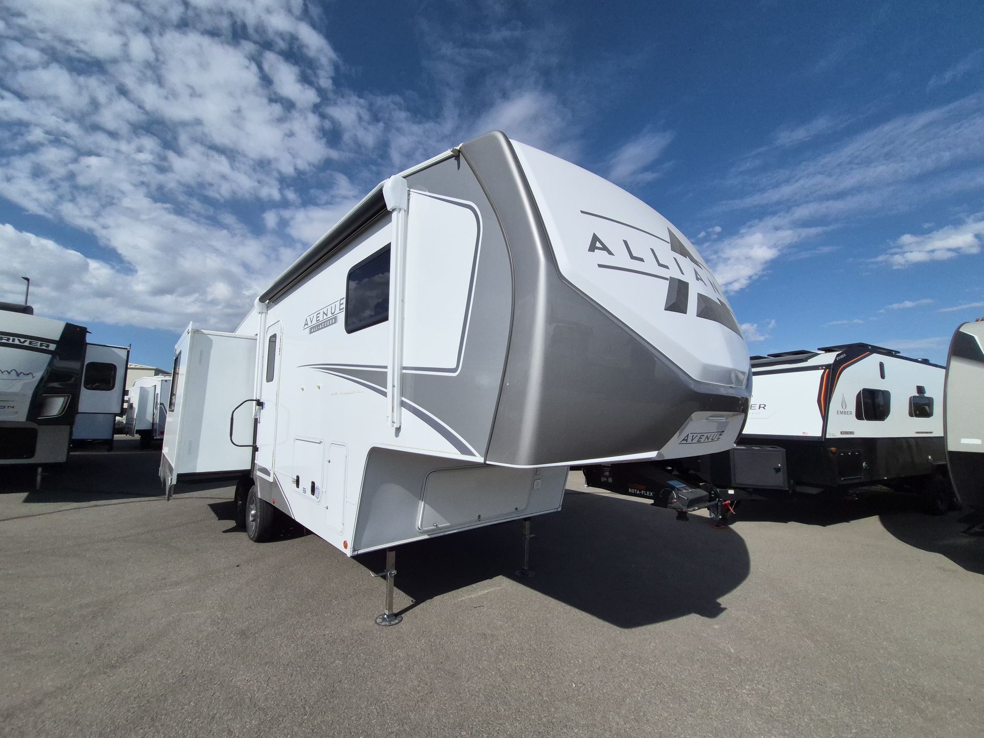 2026 Alliance RV Avenue 25RL - Image 7