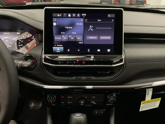 2026 Jeep Compass Latitude Altitude 4x4 - Image 26