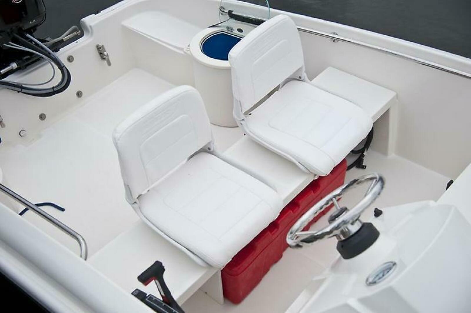 2018 Boston Whaler 150 Super Sport - Image 33