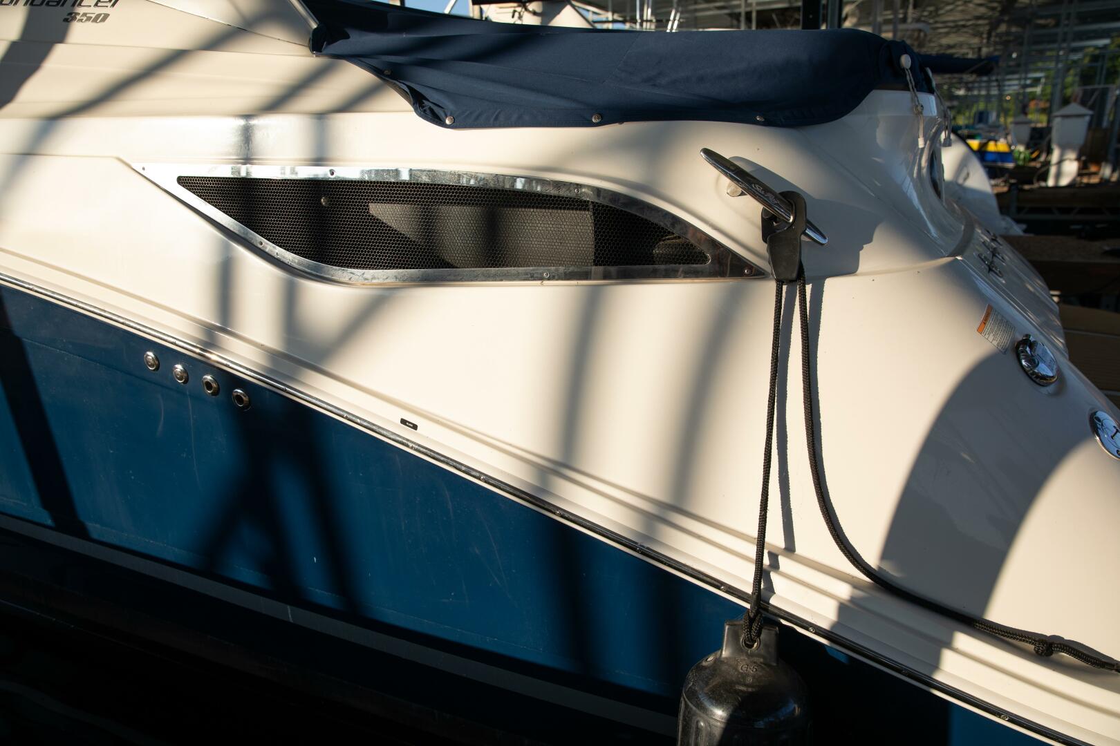 2016 Sea Ray Sundancer 350 - Image 22