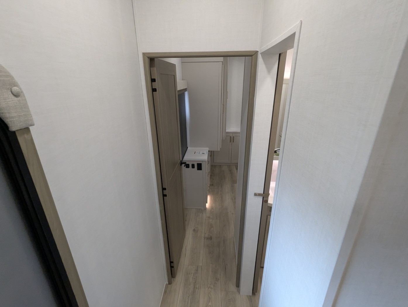 2027 Forest River Rockwood Signature 290SFK - Image 34