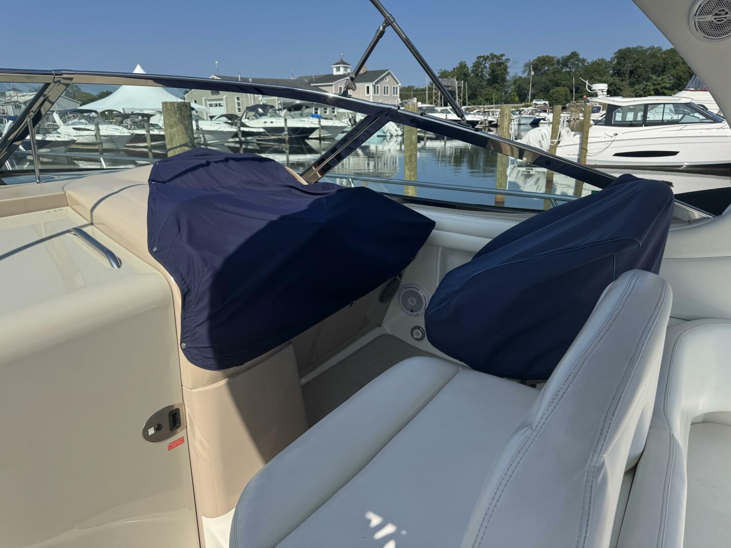 2002 Sea Ray 360 Sundancer - Image 15