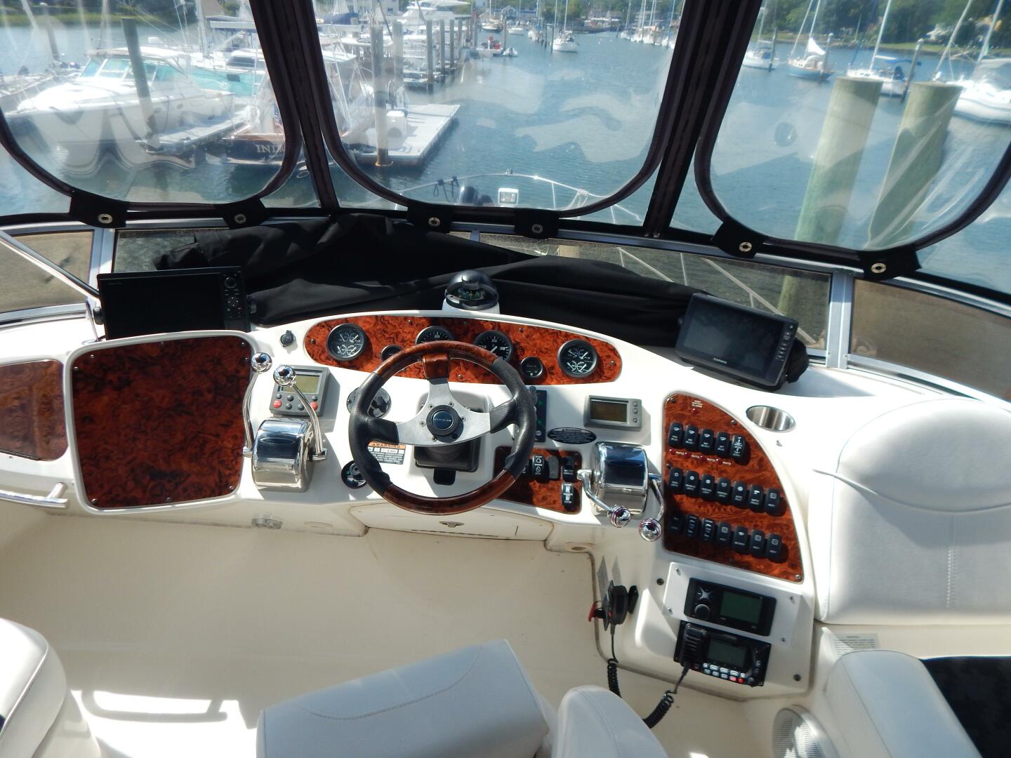 2005 Meridian 408 Motor Yacht - Image 27