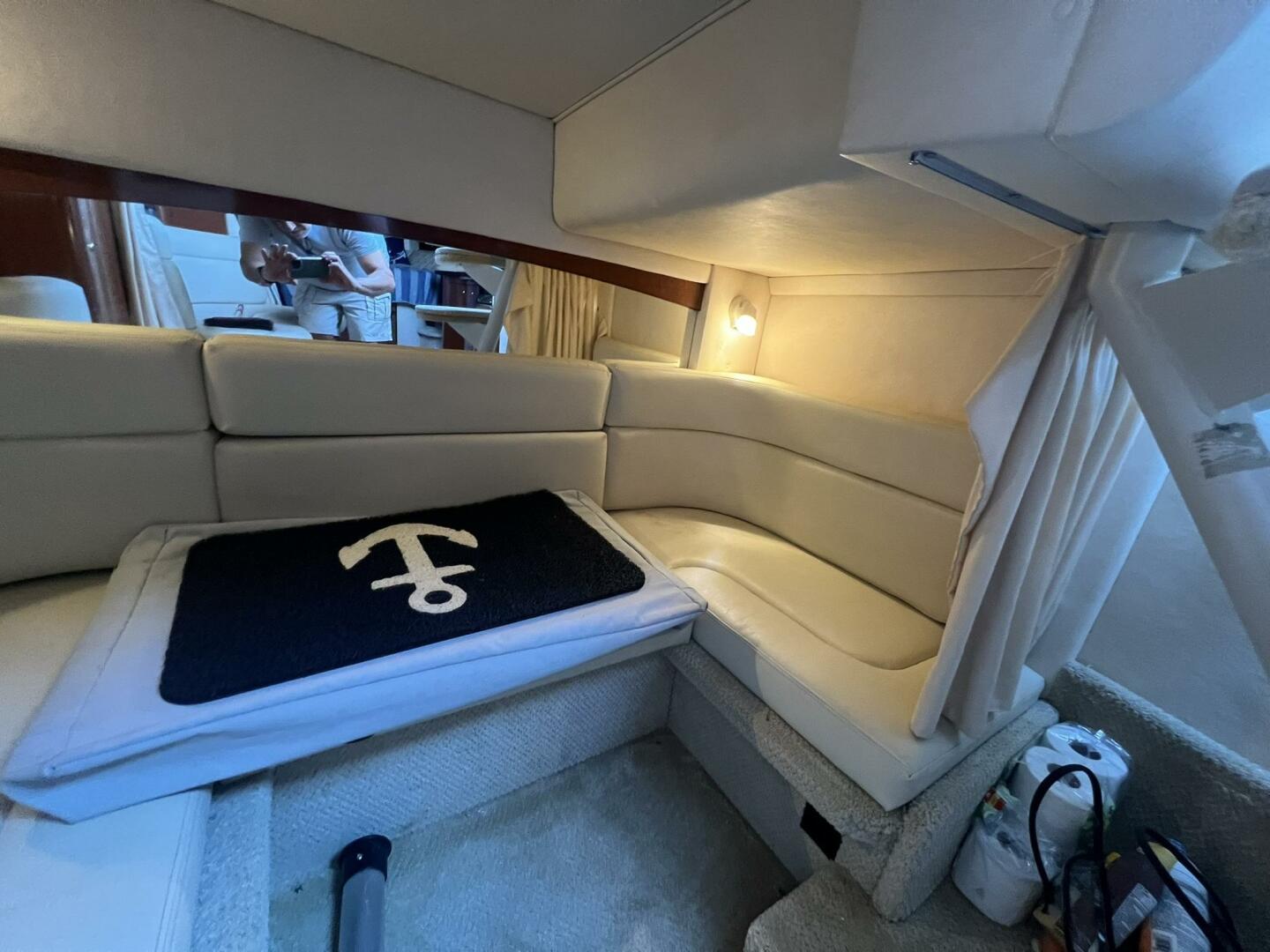 2003 Sea Ray 320 Sundancer - Image 39
