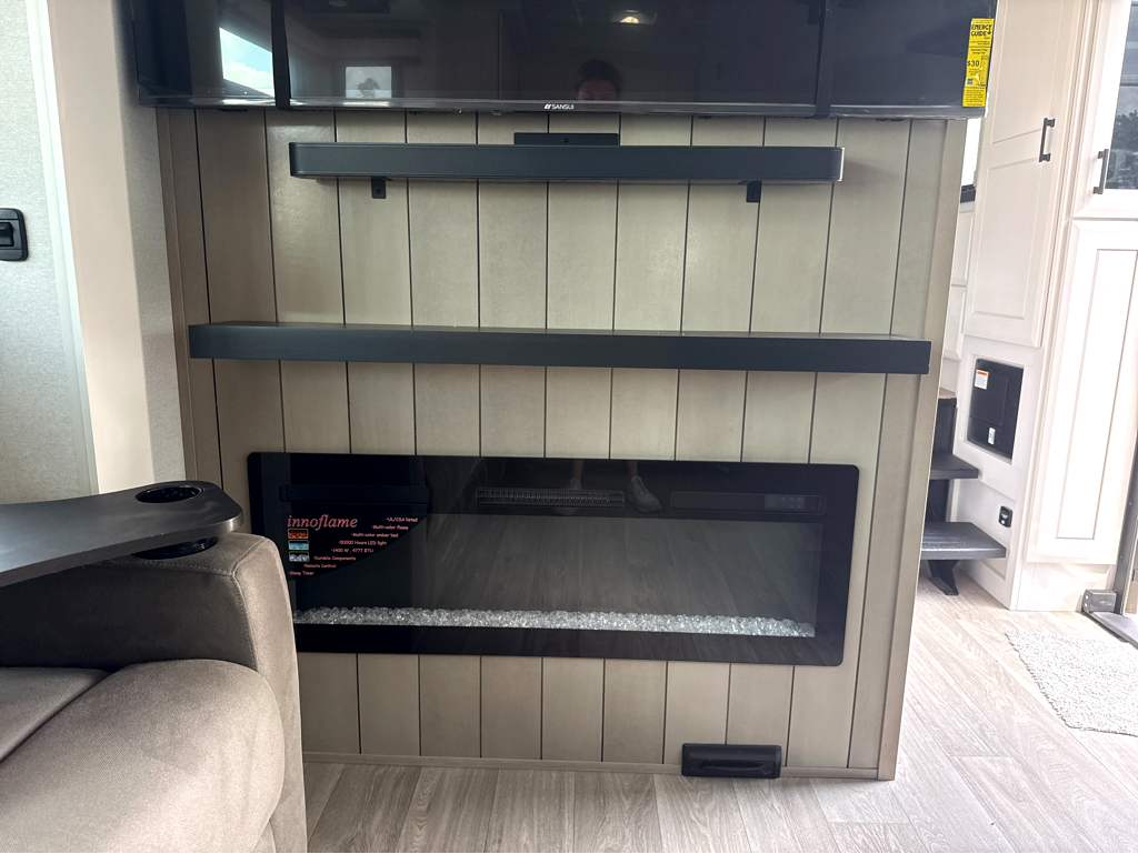 2027 JAYCO PINNACLE 38FBRK - Image 14