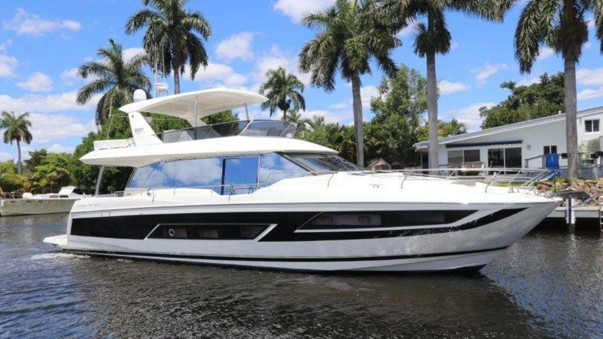 2017 Prestige Motoryacht - Image 1