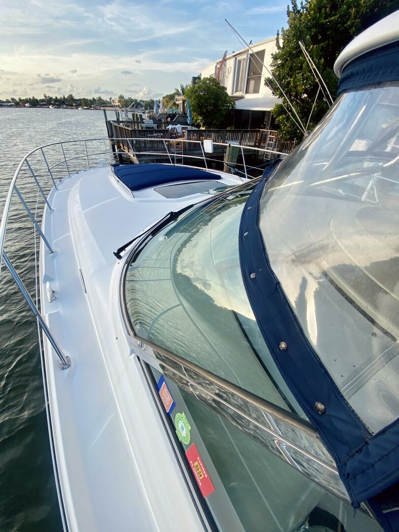 2005 Sea Ray 420 Sundancer - Image 27