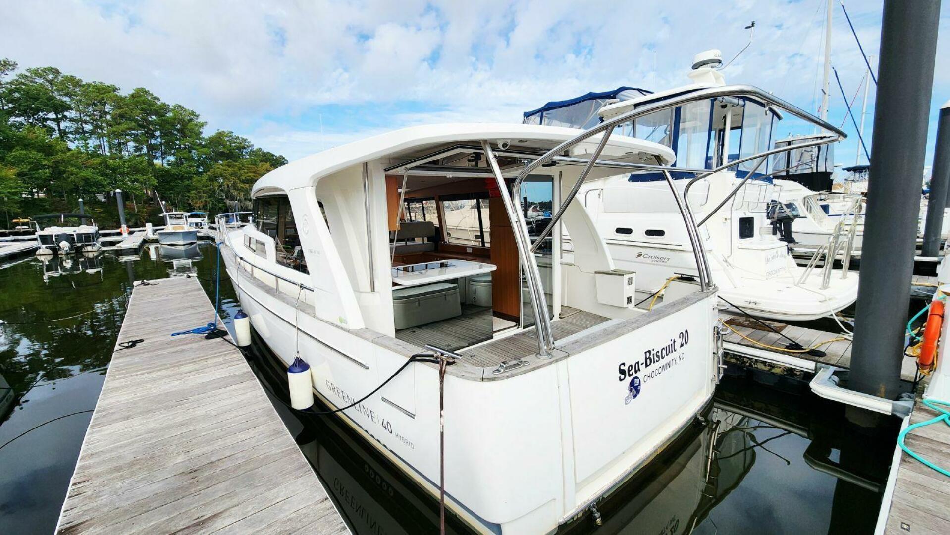 2022 Greenline 40 Hybrid - Image 4