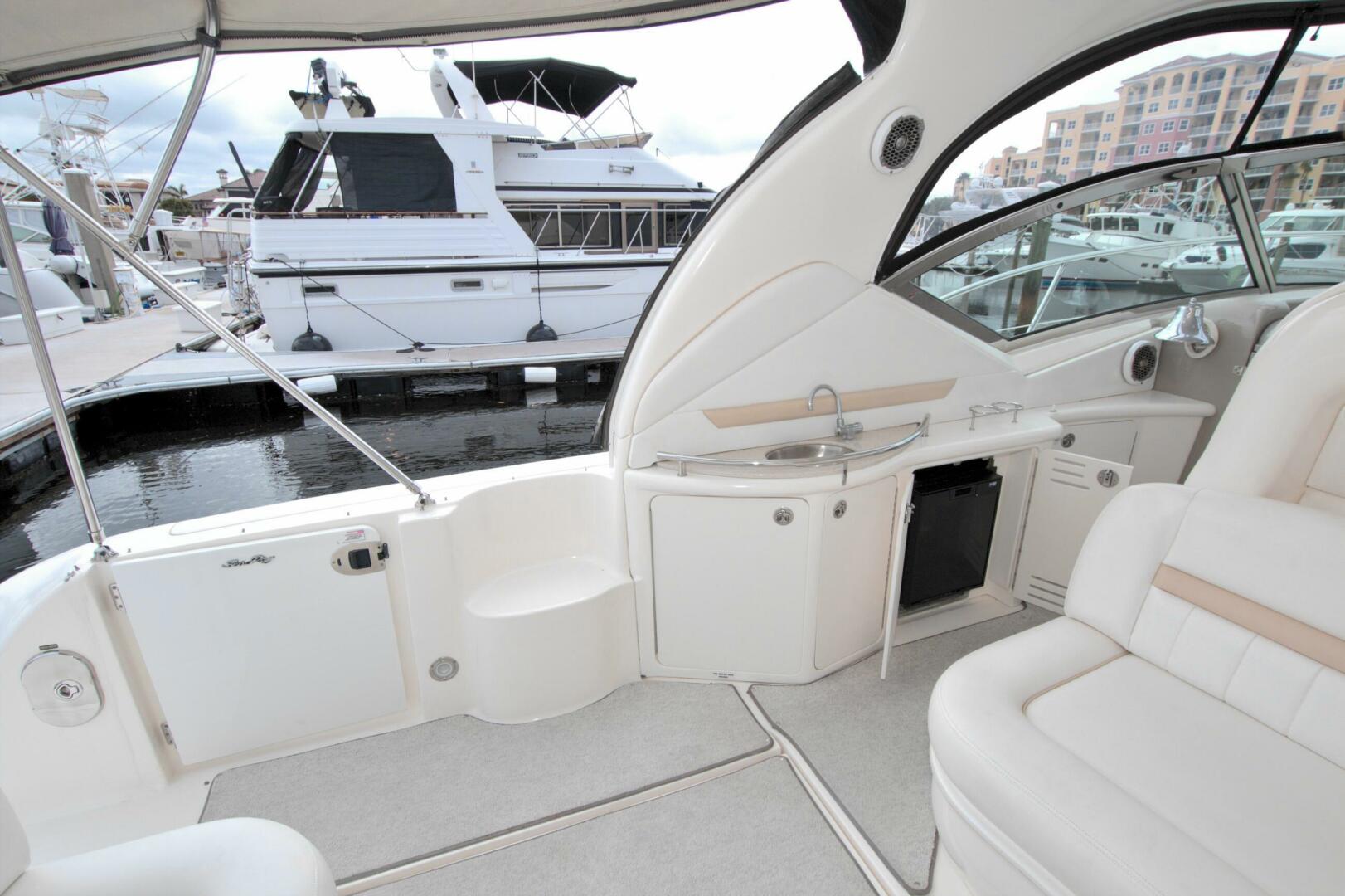 2009 Sea Ray 44 Sundancer - Image 15