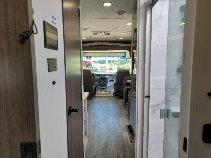 2026 Entegra Coach Vision XL 31UL - Image 22