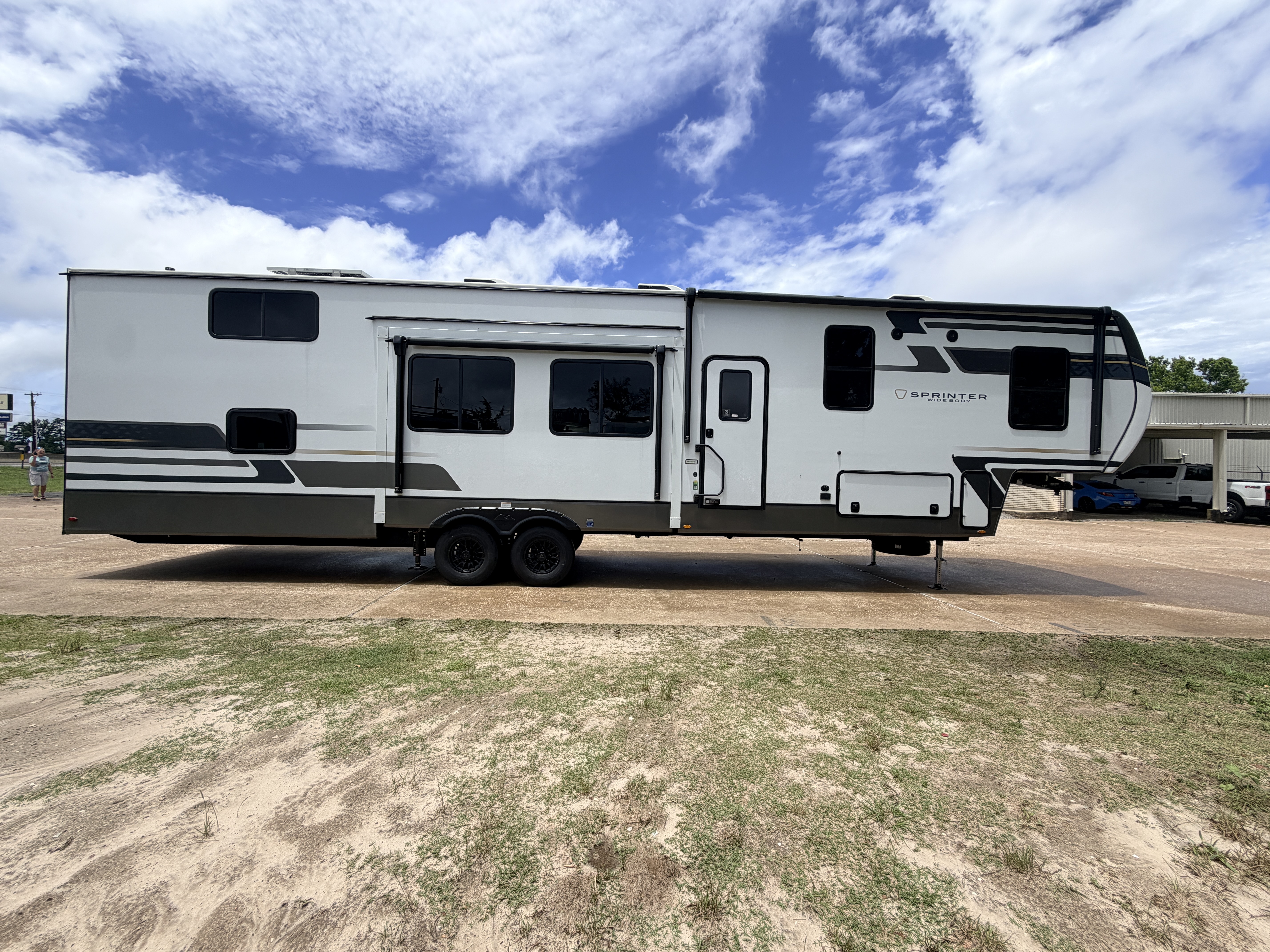 2026 Keystone Sprinter 3920DSL - Image 8