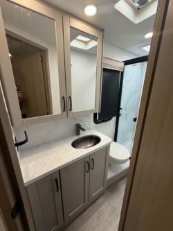 2027 JAYCO GREYHAWK XL 32U - Image 30