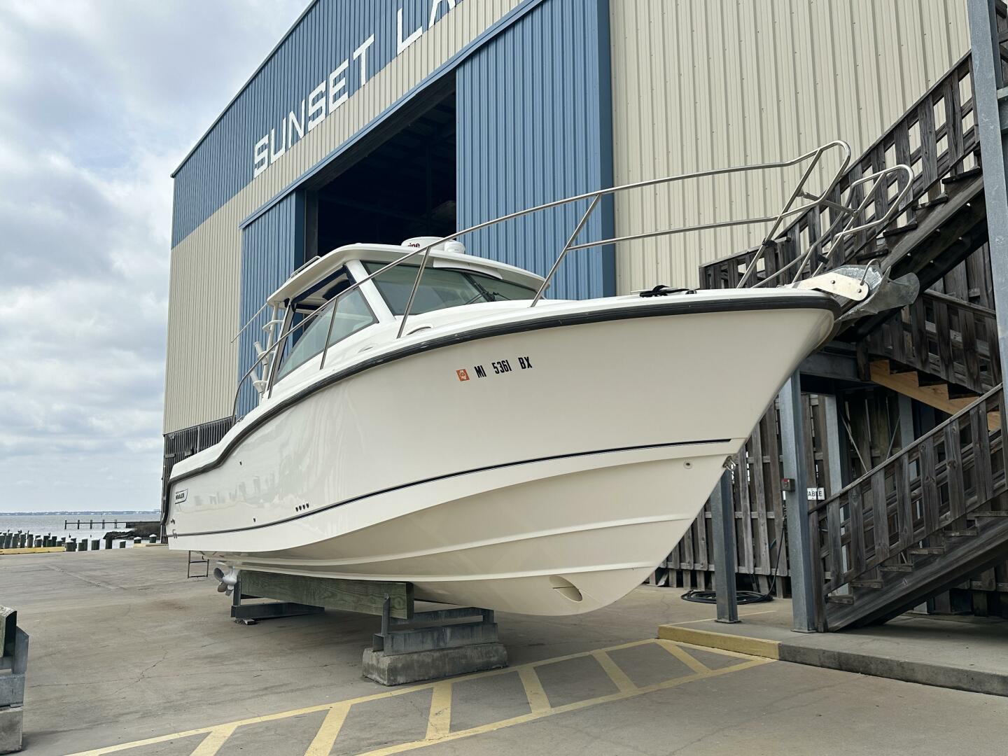 2016 Boston Whaler 315 Conquest - Image 6