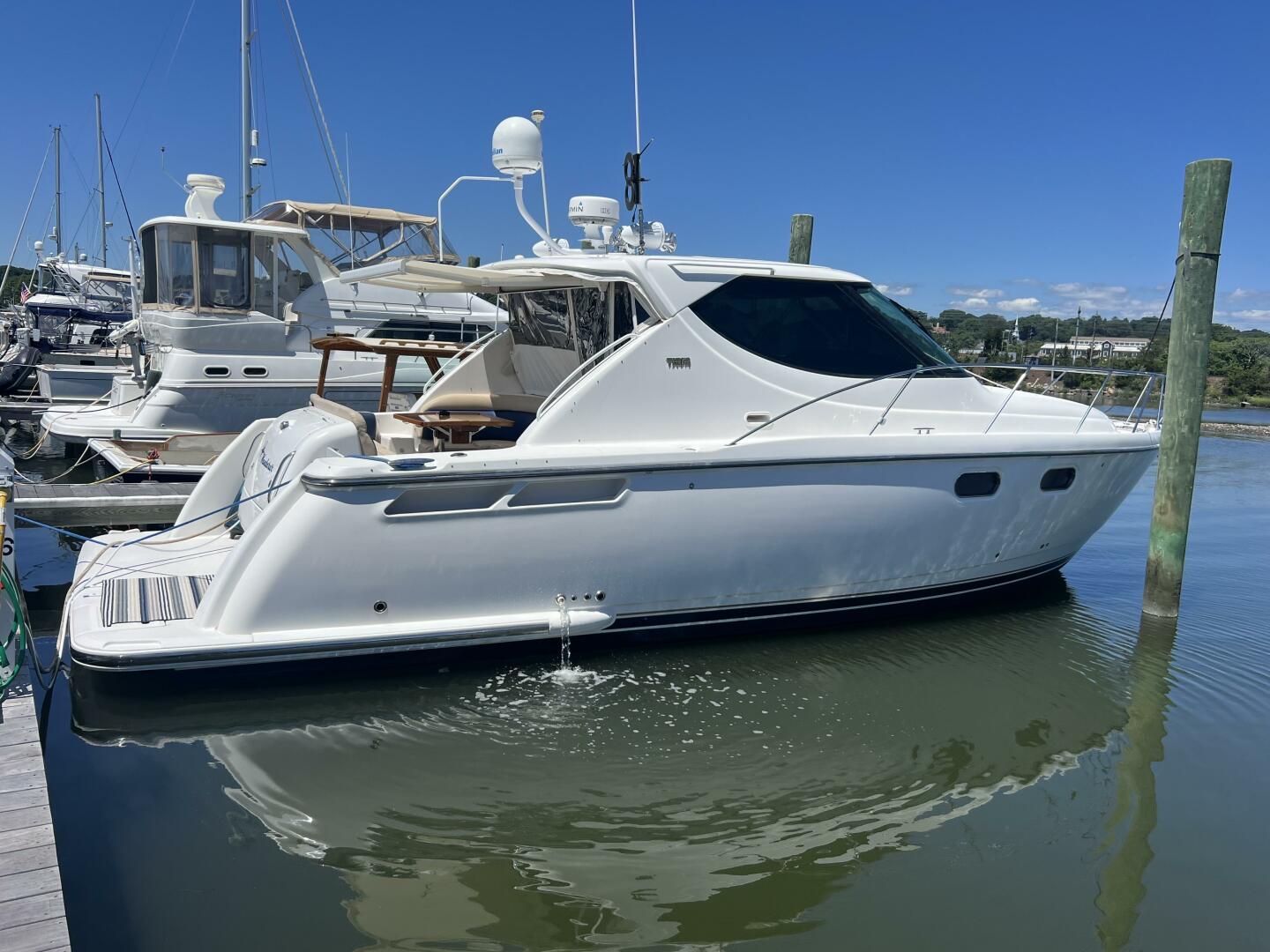 2007 Tiara Yachts 3900 Sovran - Image 1