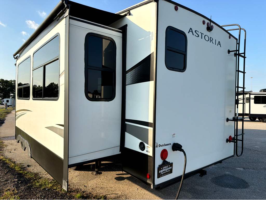 2023 DUTCHMEN ASTORIA 2503RLF - Image 4
