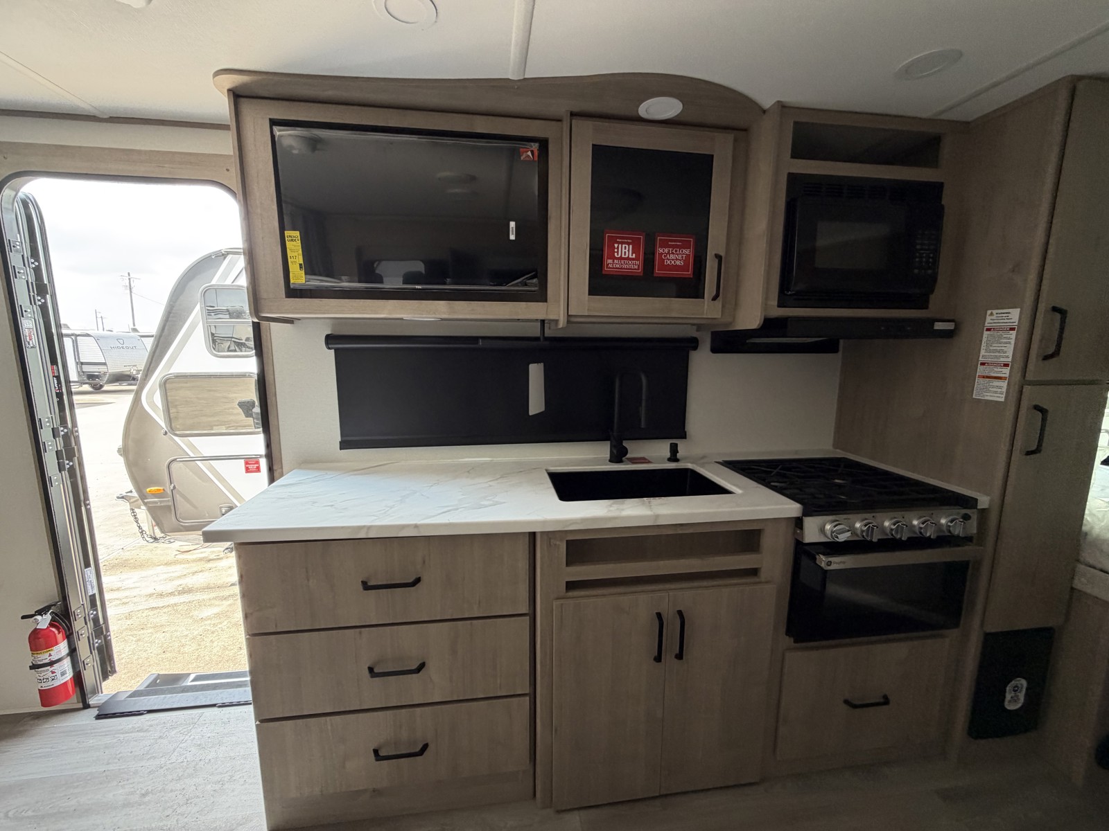2026 GRAND DESIGN 21MBE - Image 25