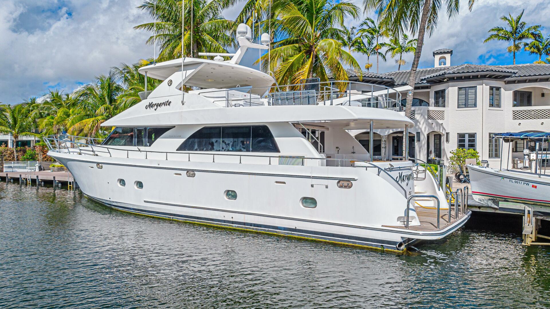 2010 Ocean Alexander 74 Motoryacht - Image 4