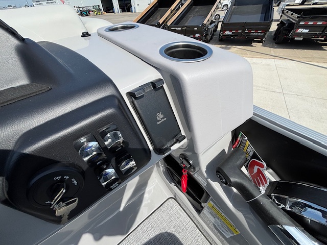 2026 HARRIS CRUISER 210 CWDH - Image 22