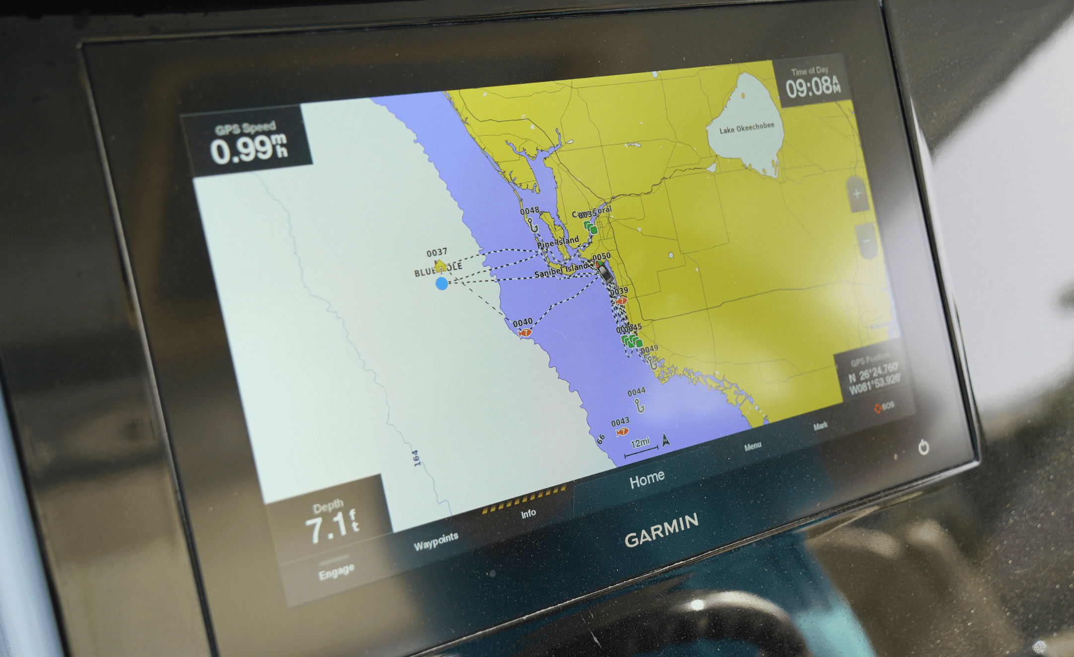 2020 PURSUIT S328 - Image 33