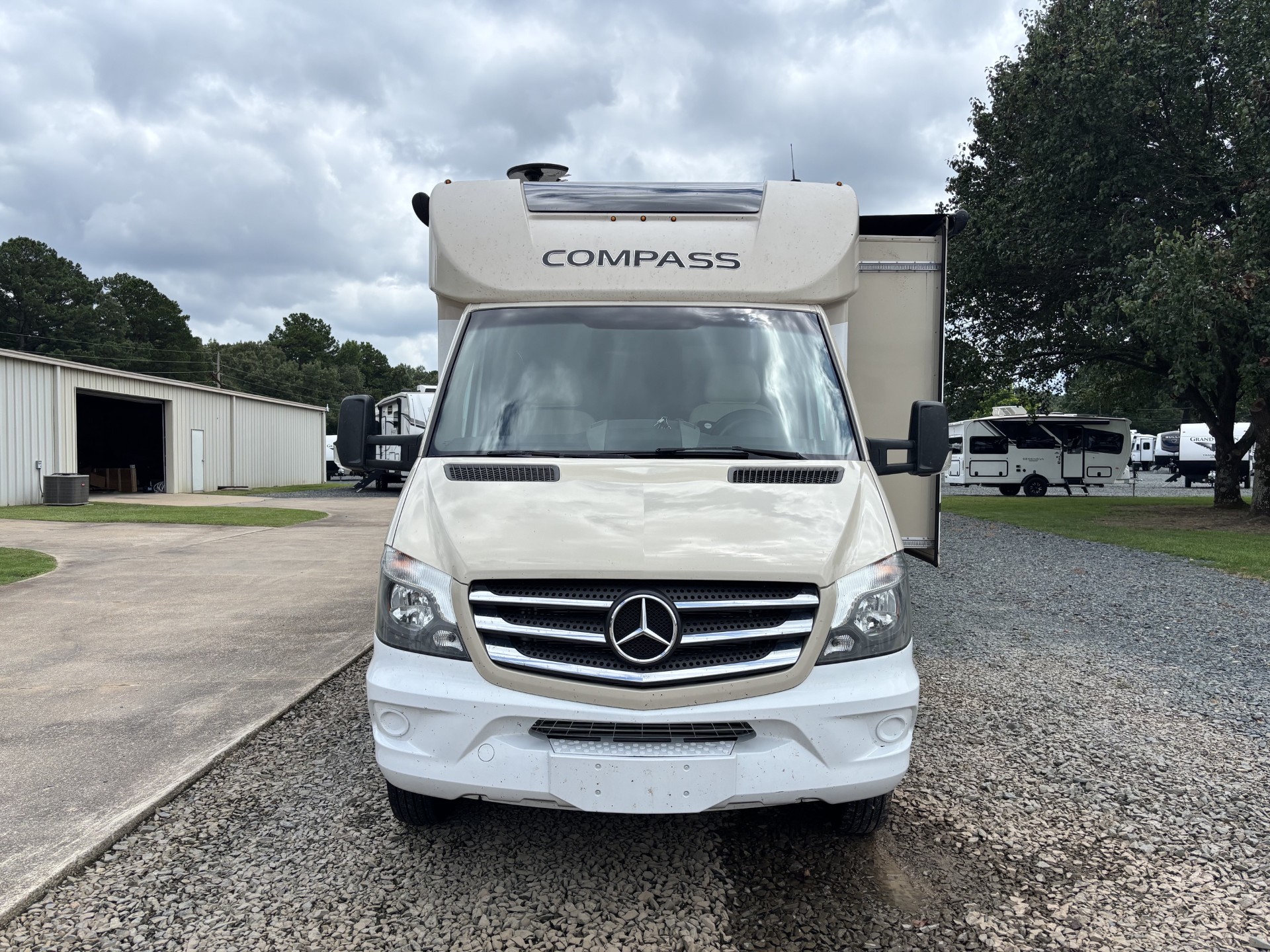 2018 Thor Motor Coach Compass 24TX - Image 3