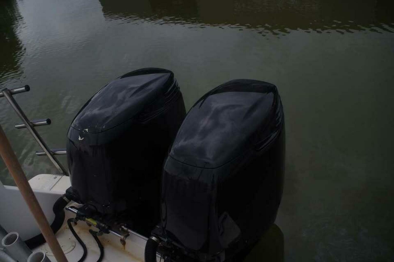 1994 Intrepid 376 Walkaround - Image 16