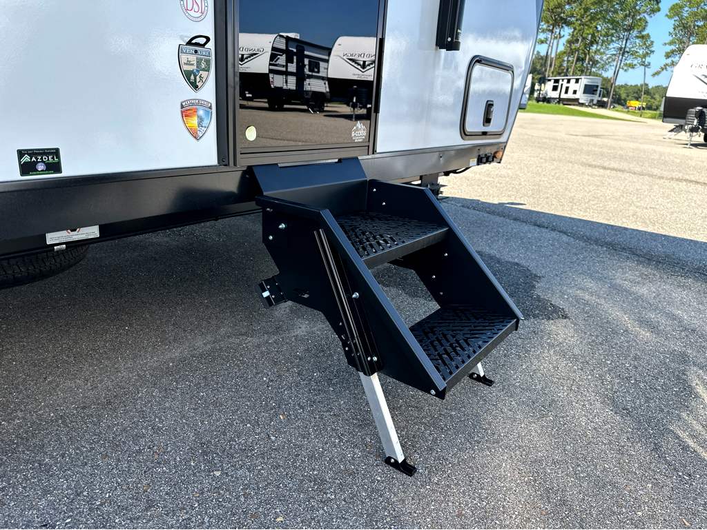 2027 VENTURE RV SPORTTREK STINGER 222VUD - Image 9